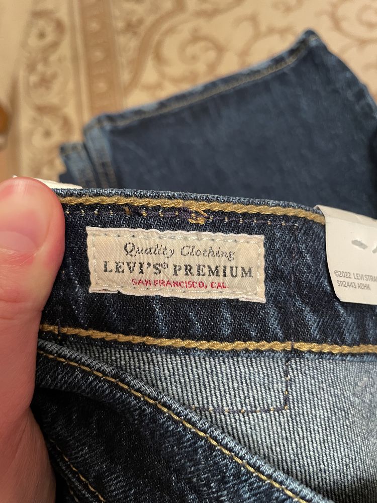 Нові з бірками джинси Levi’s з США L29W29