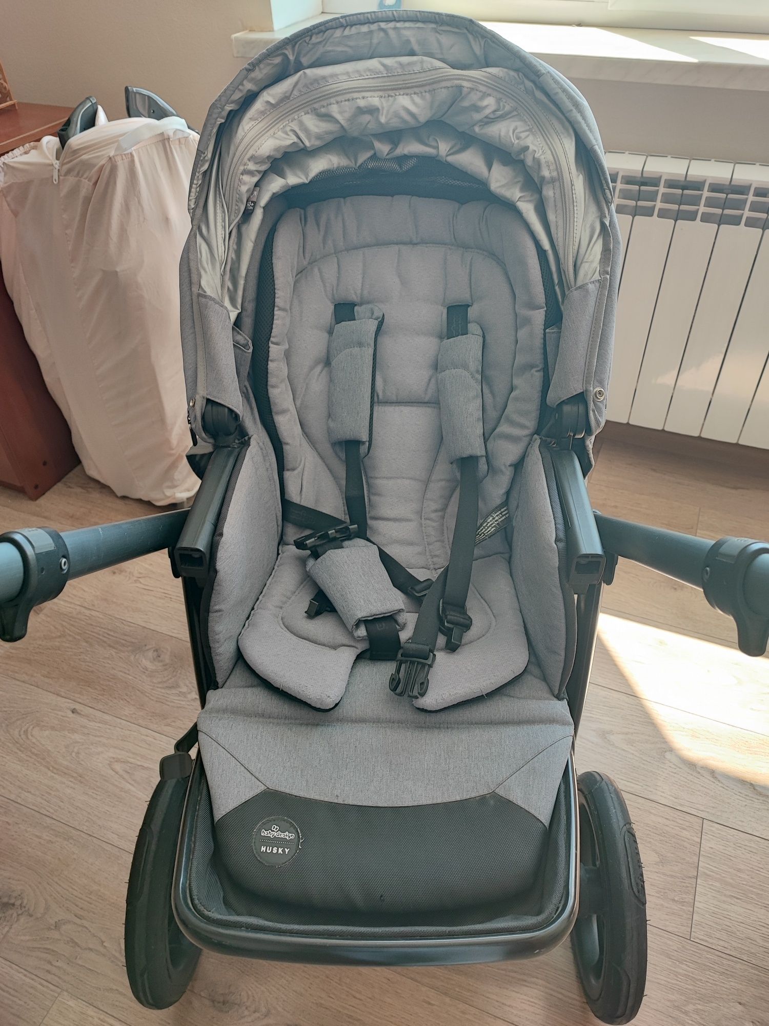 Каляска Baby design Husky 2 в 1, автолюлька Maxi Cosy