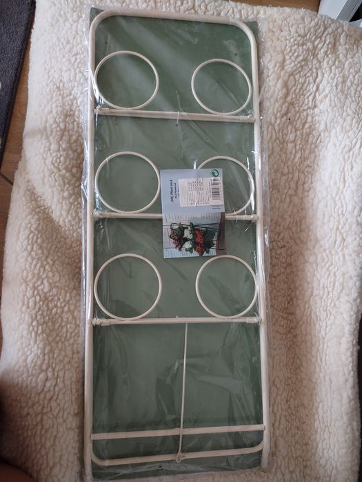 Kwietnik metalowy na 6 kwiatów