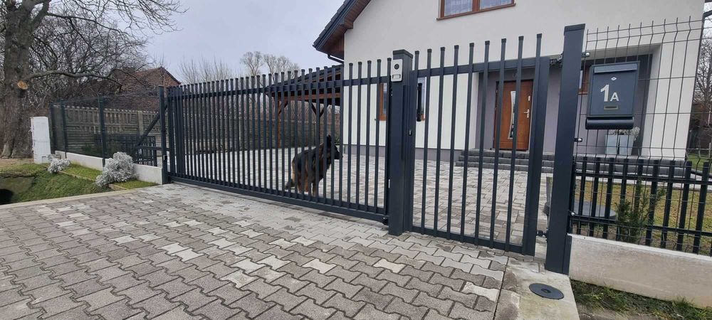 Bramy przesuwne na wymiar Producent
