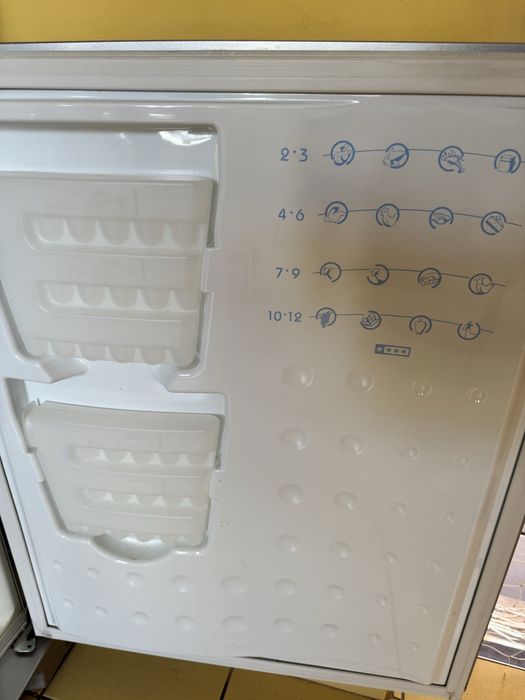 Lodówka INDESIT 2010