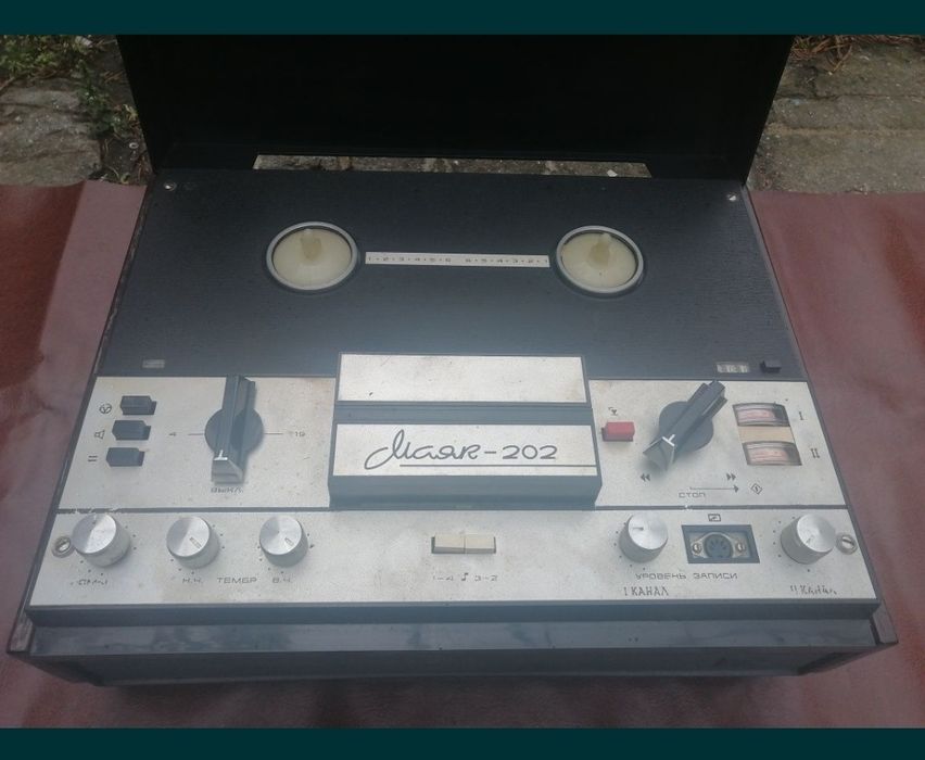 Бобиный магнитофон "МАЯК-202"