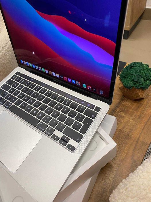 Ноутбук Apple MacBook Pro 13" i5/16/512GB Silver (MWP72) 2020