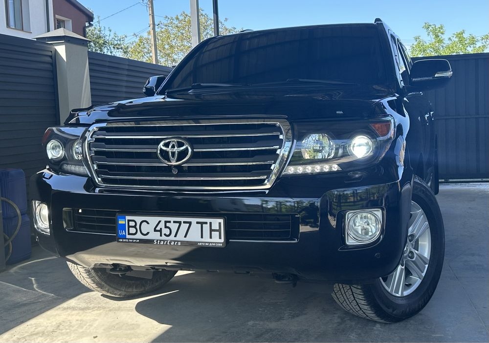 Toyota Land Cruiser 200 2014