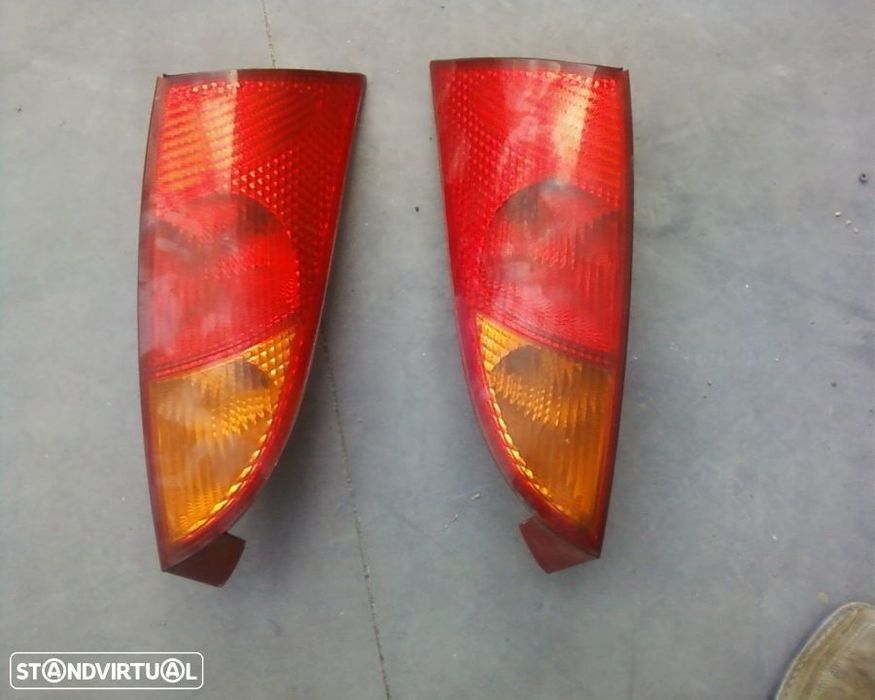 farolim stop Ford Focus 1999