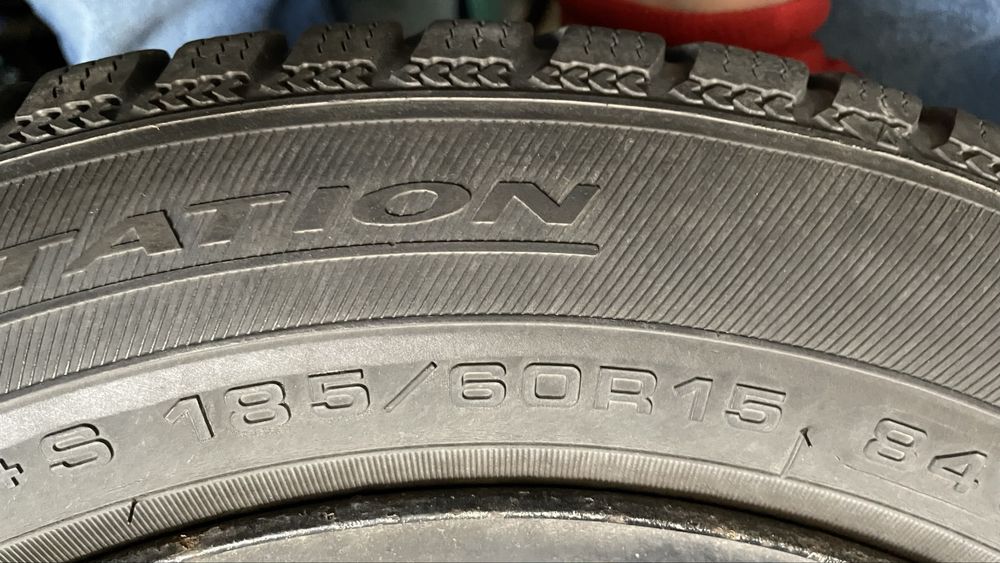 Opony Dębica 185/60 r15 z felgami zimowe