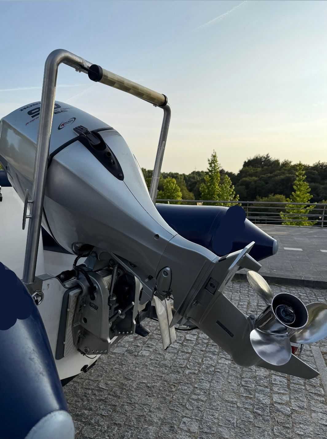 Barco Semi-Rigido Avon 5,60