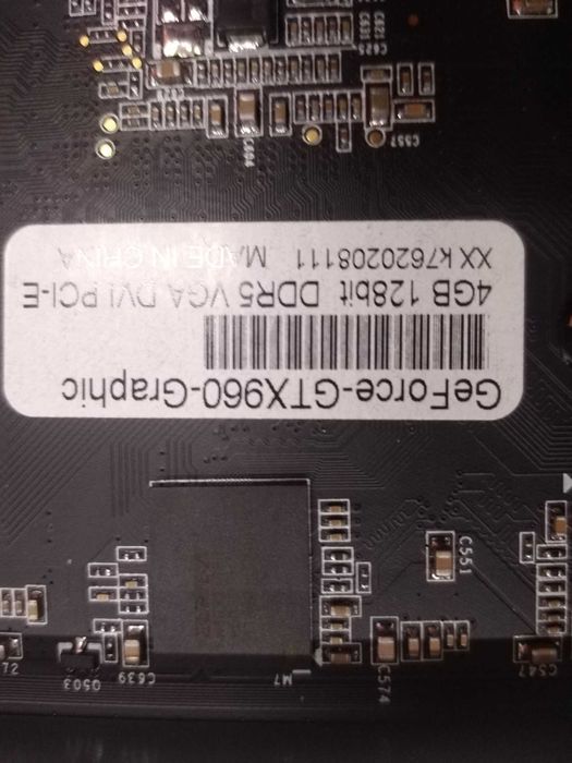 Placa gráfica Nvidia GTX 960 4GB 120bit DDR5 - COMO NOVA