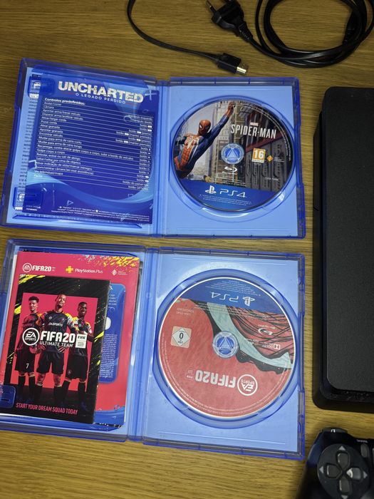 PS4 Slim 1tb com 2 comandos+jogos