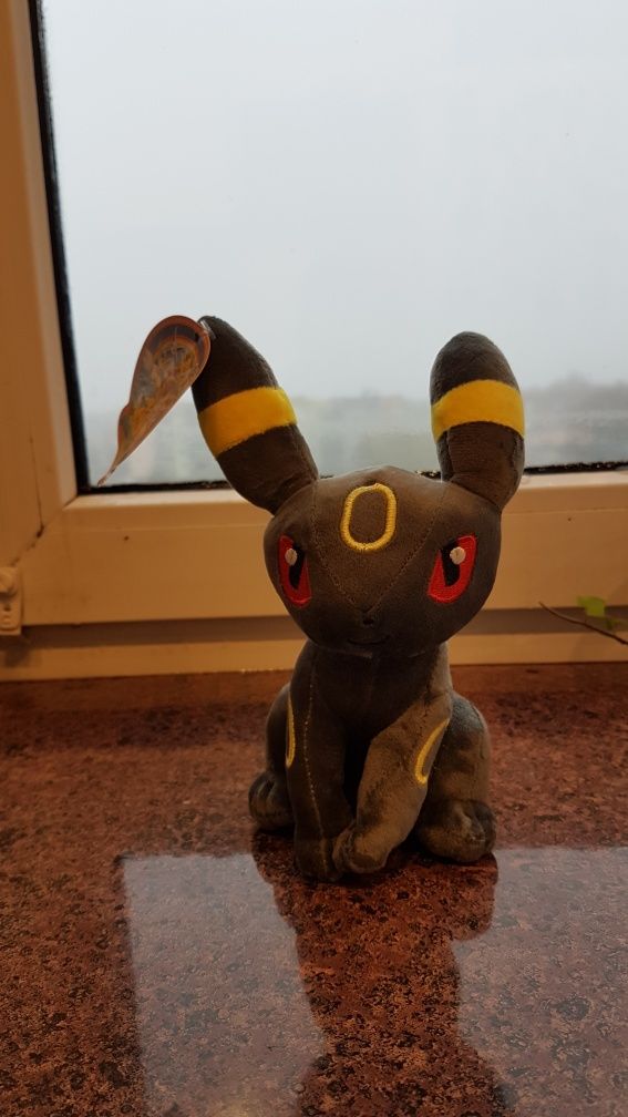 Umbreon maskotka