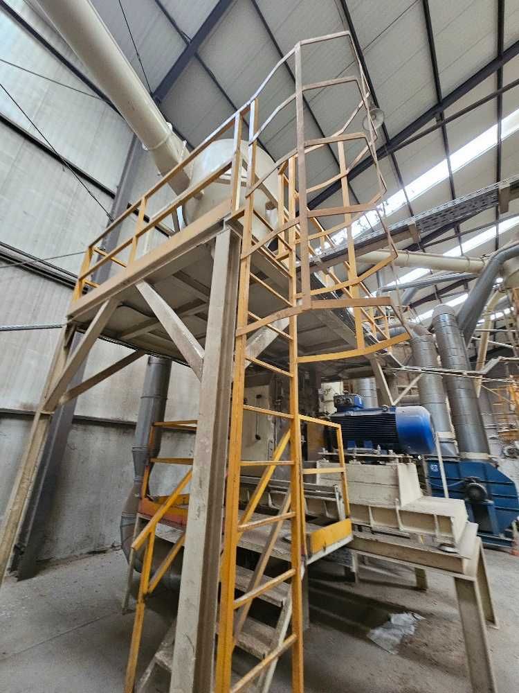Młyn bijakowy  domielający MBC 160 250kW