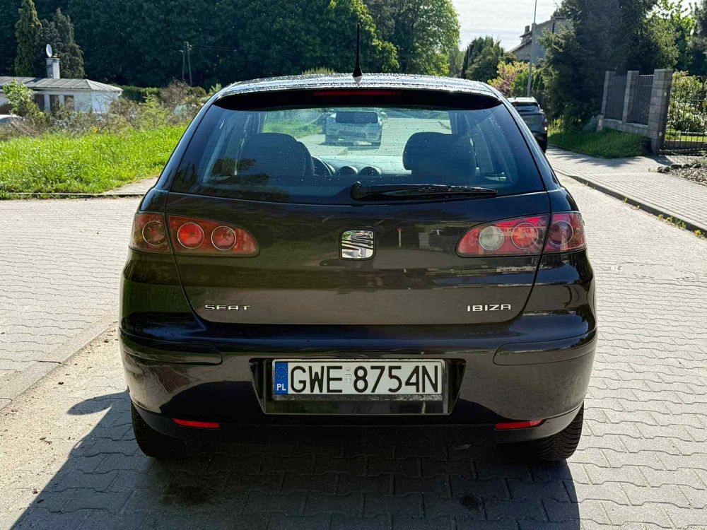 Sprzedam seata ibize benzyna klima