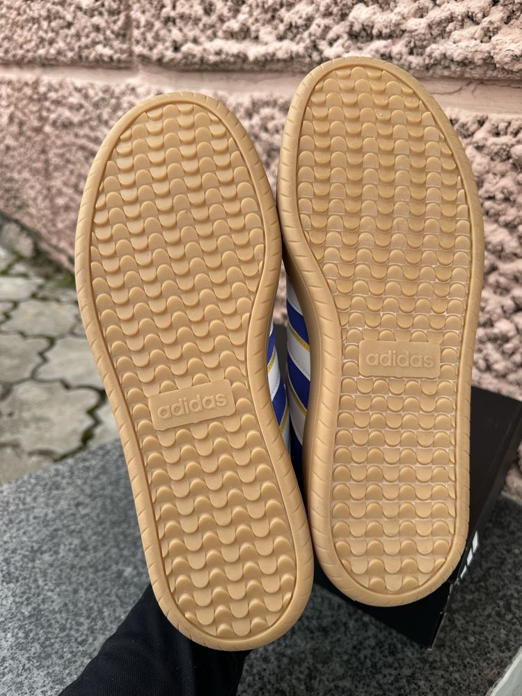 ОРИГІНАЛ Adidas Barreda JP7099