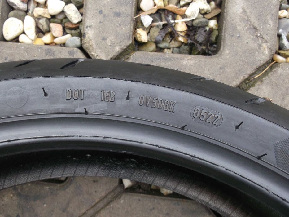 opona 120/70ZR17 Metzeler Roadtec 01Se dot0522 2,7mm przednia