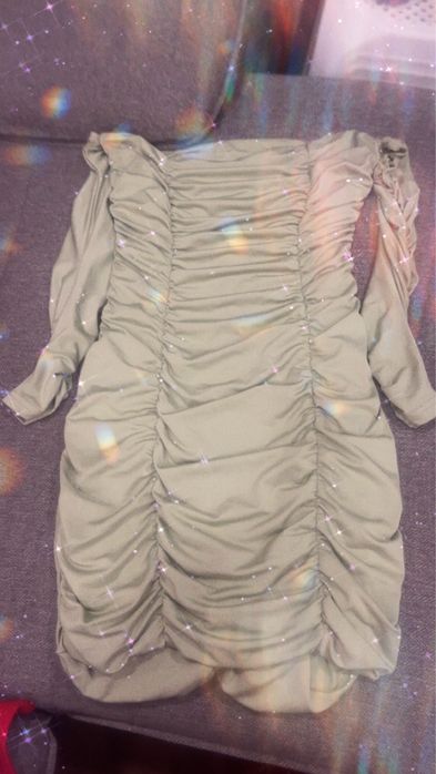 Vestidos semi novos 5€