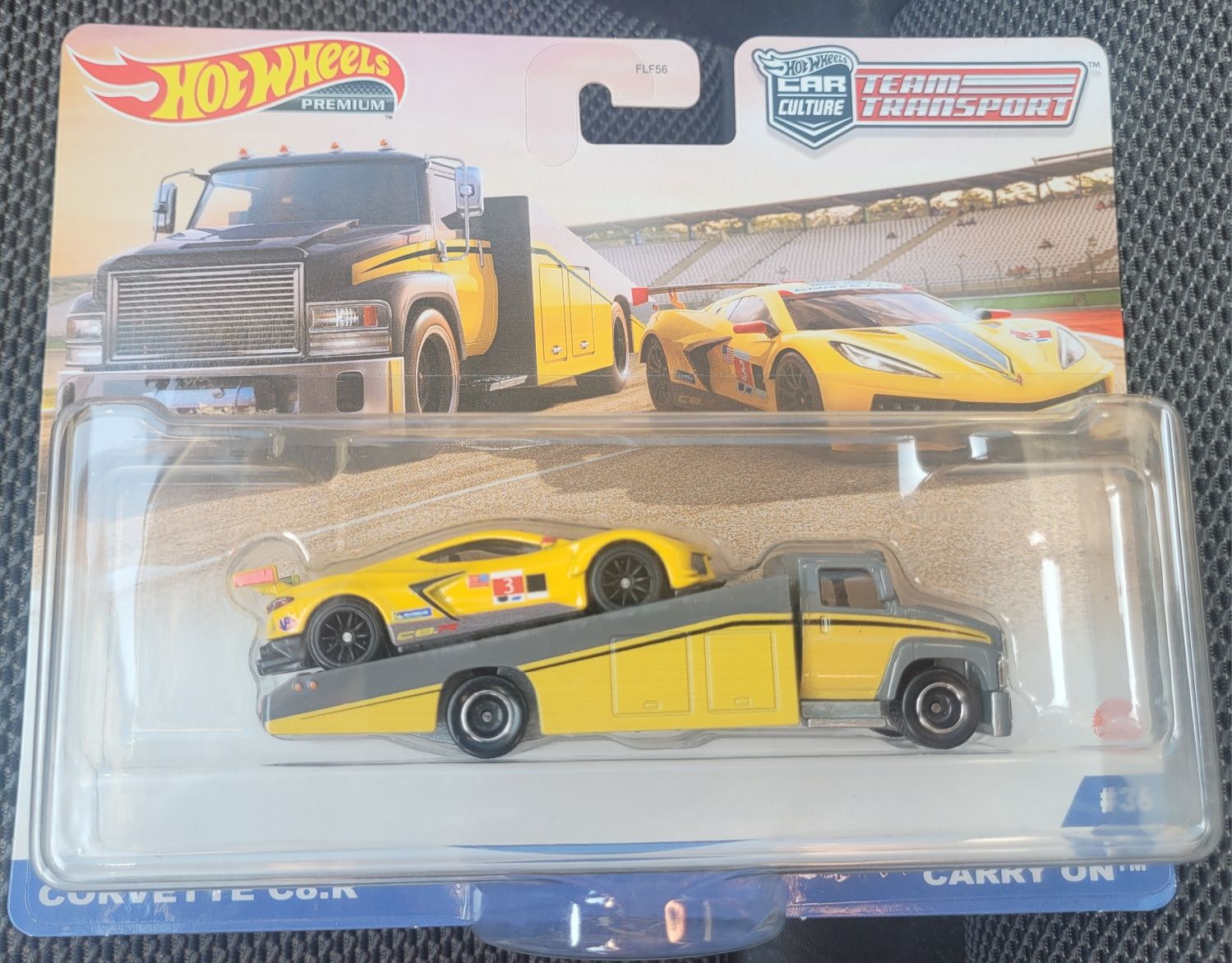 Hot Wheels Team Transport Corvette