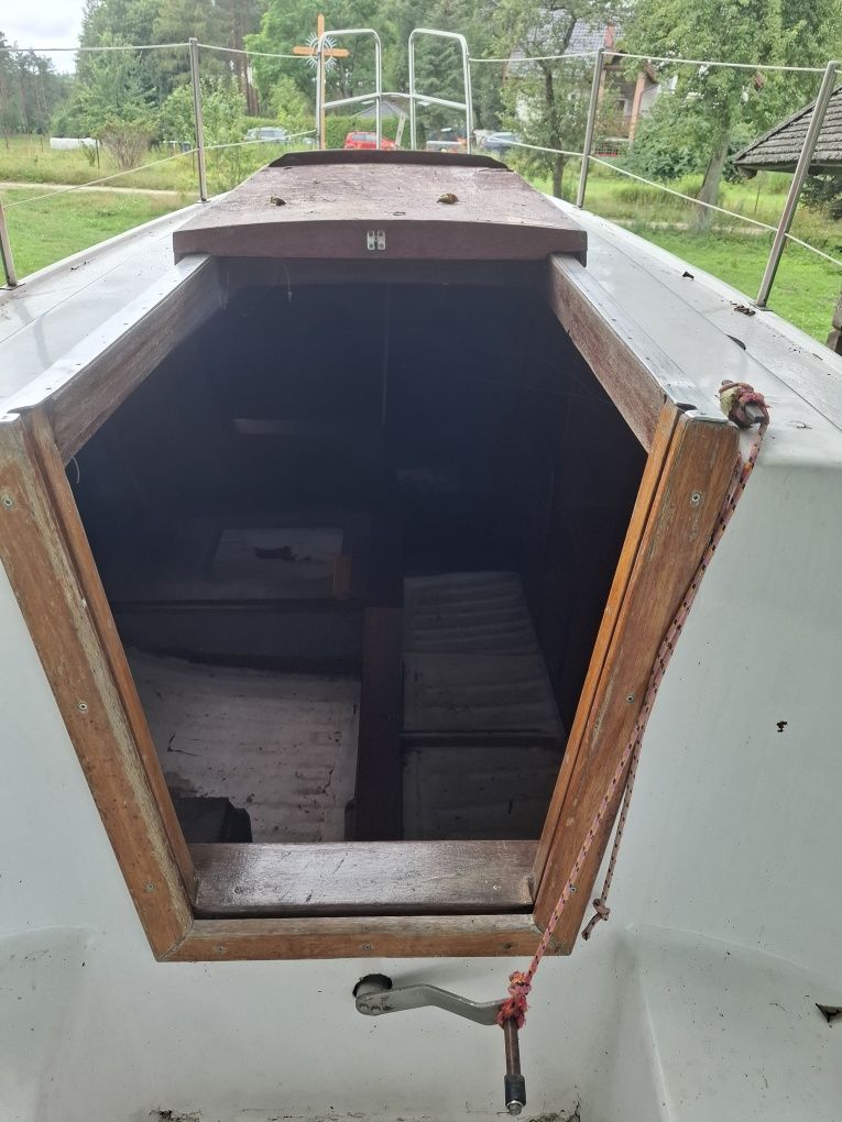 Łódź jacht żaglowka Mak 707