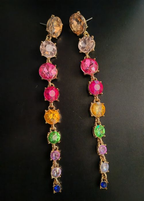 Wyjątkowe kolczyki, kolorowe kamienie. Stal nierdzewna