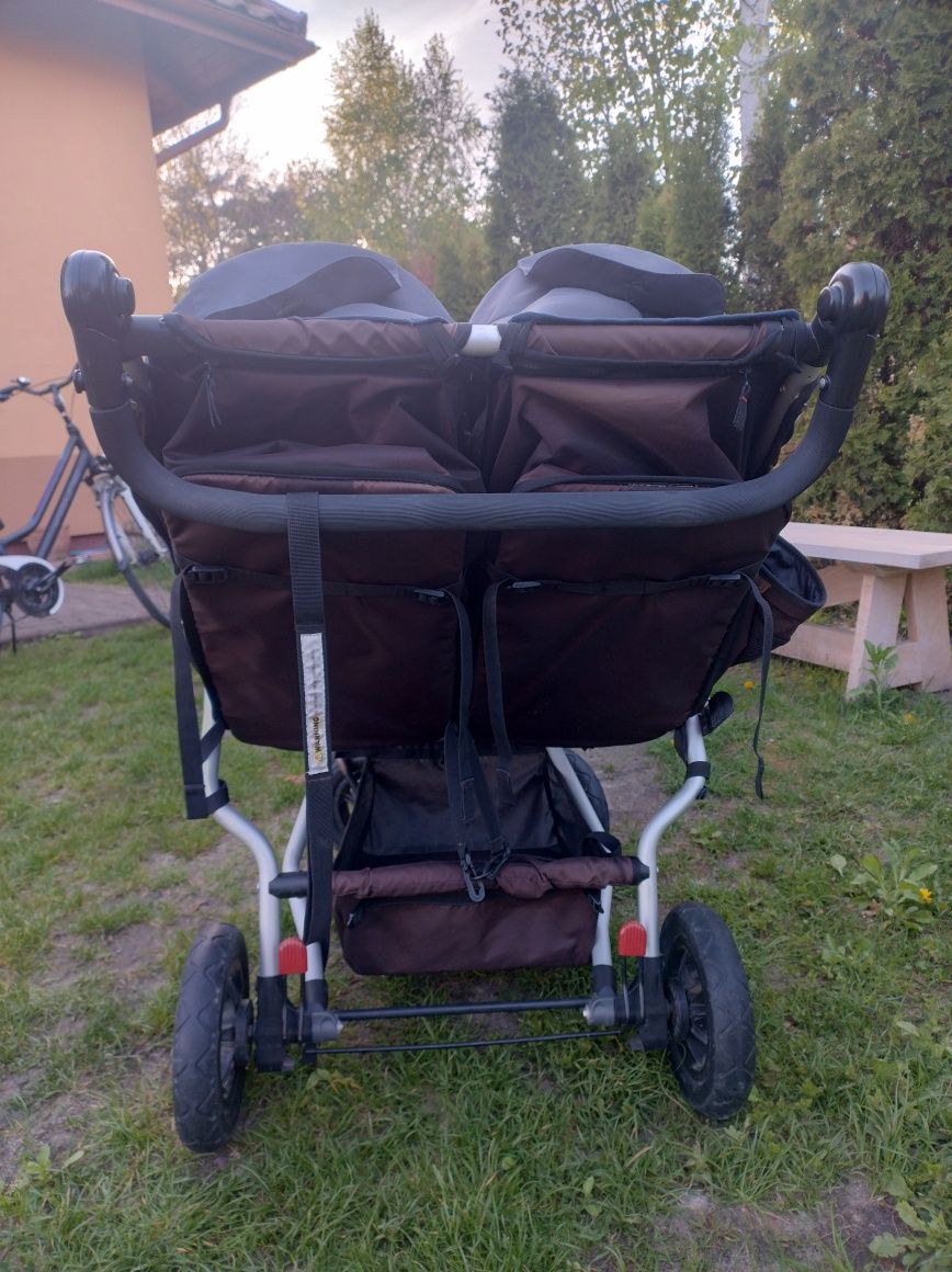 Wózek bliźniaczy Mountain Buggy Duet