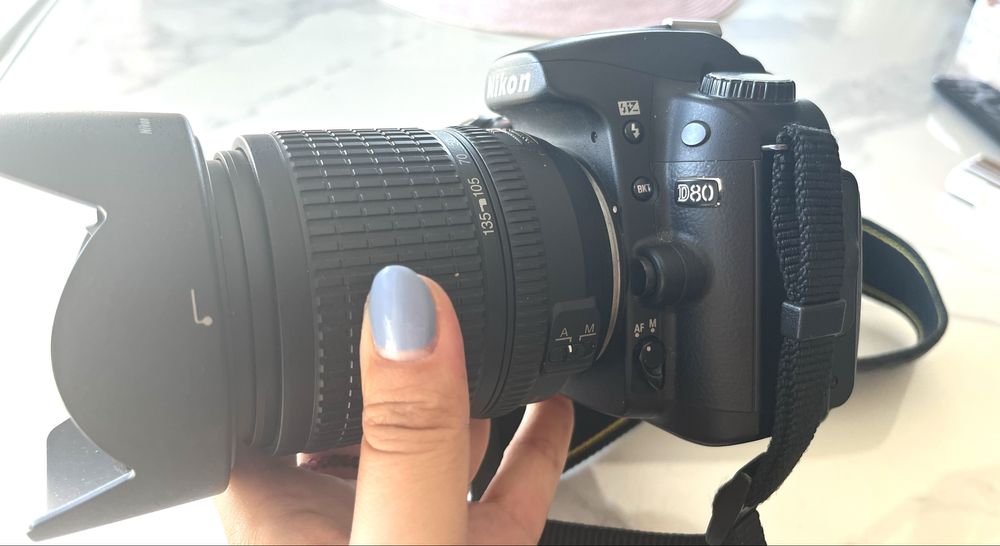 NIKON z obiektywem
