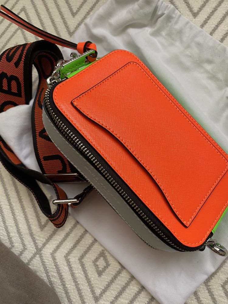 Marc Jacobs Snapshot
