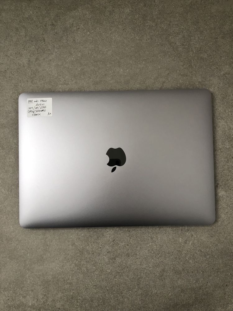 750$ MacBook Pro 13 2020 M1 / 8 GB / 256gb SSD TB ІДЕАЛ