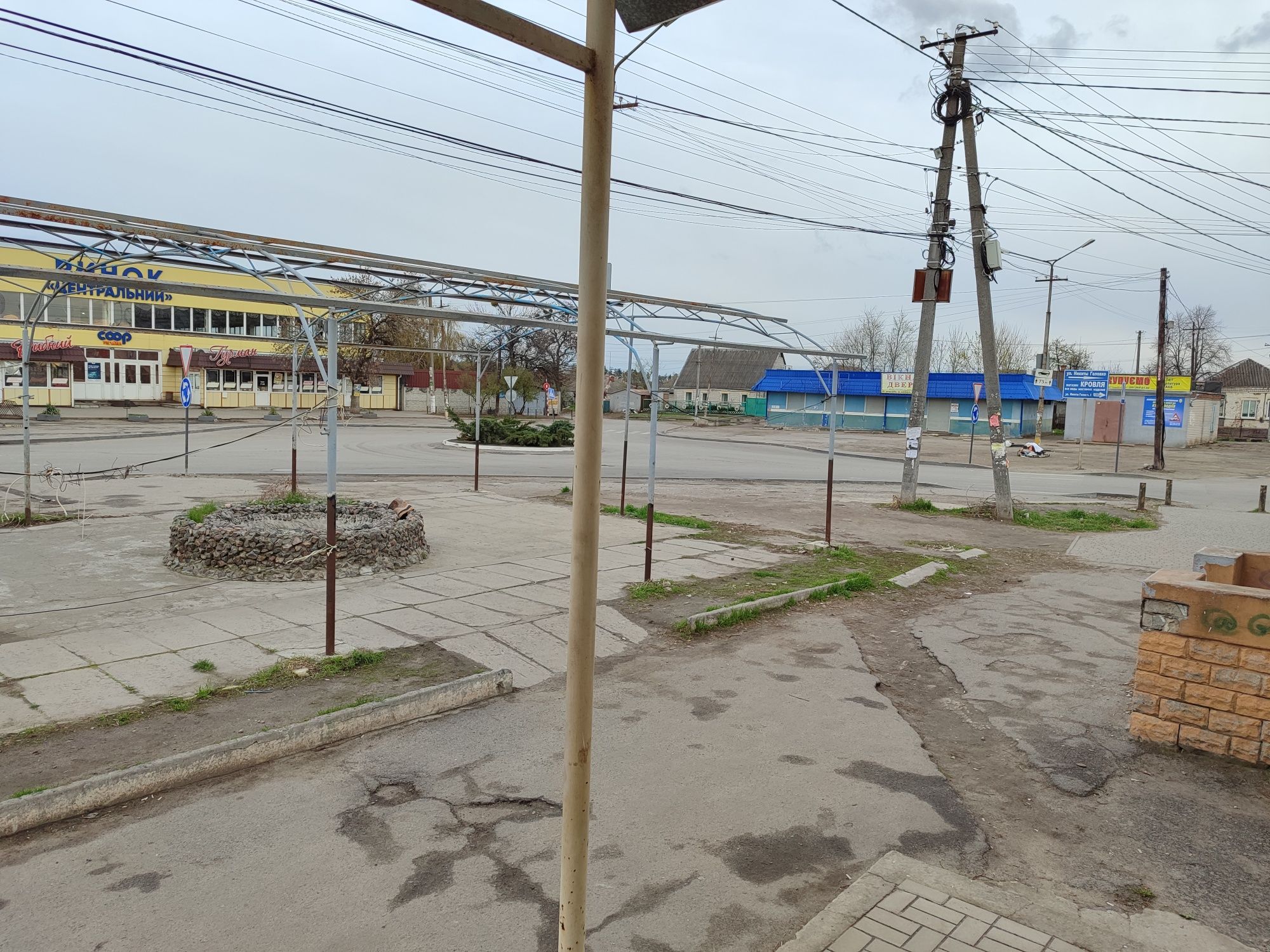 Продам приміщення комерційного призначення напроти центрального ринку