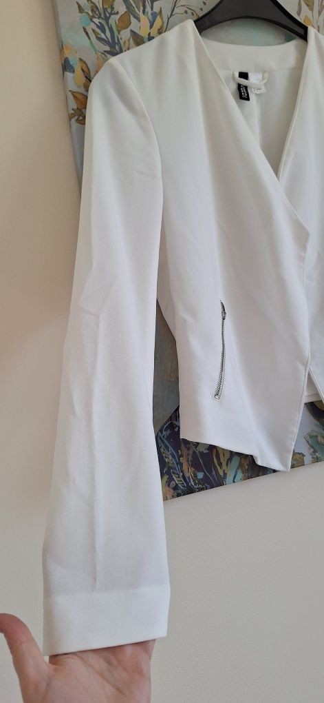 Narzutka marynarka na długi rękaw w kolorze śmietankowym H&M rozm. S