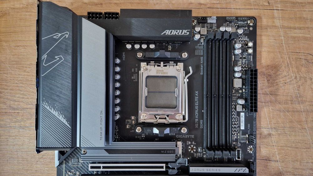 Płyta główna Gigabyte X670 AORUS ELITE AX AM5 DDR5 box gwarancj 514641