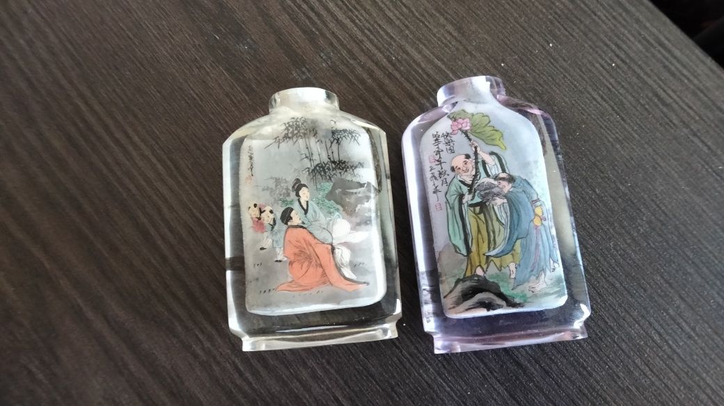 Frascos de perfumes chineses vintage