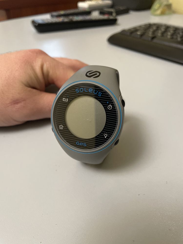 Цифровые часы для бега Soleus GPS One SG011