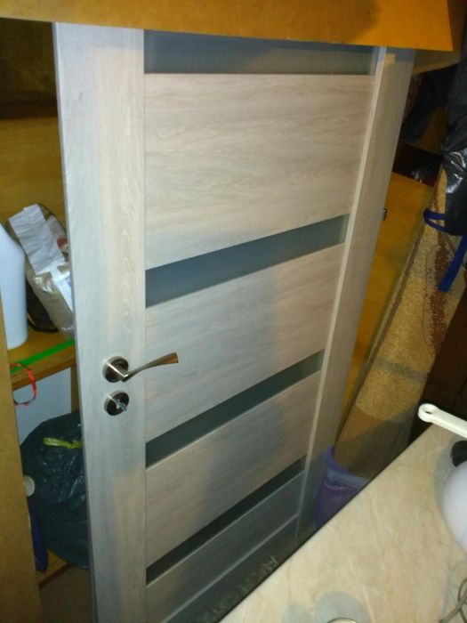 Ościeżnica, futryna wpuszczana wraz z drzwiami, drzwi wewnętrzne