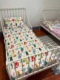 2 camas IKEA criança extensíveis em bom estado com estrado e colchões