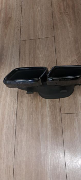Końcówki wydechu Mercedes W205 W222 63 czarne AMG
