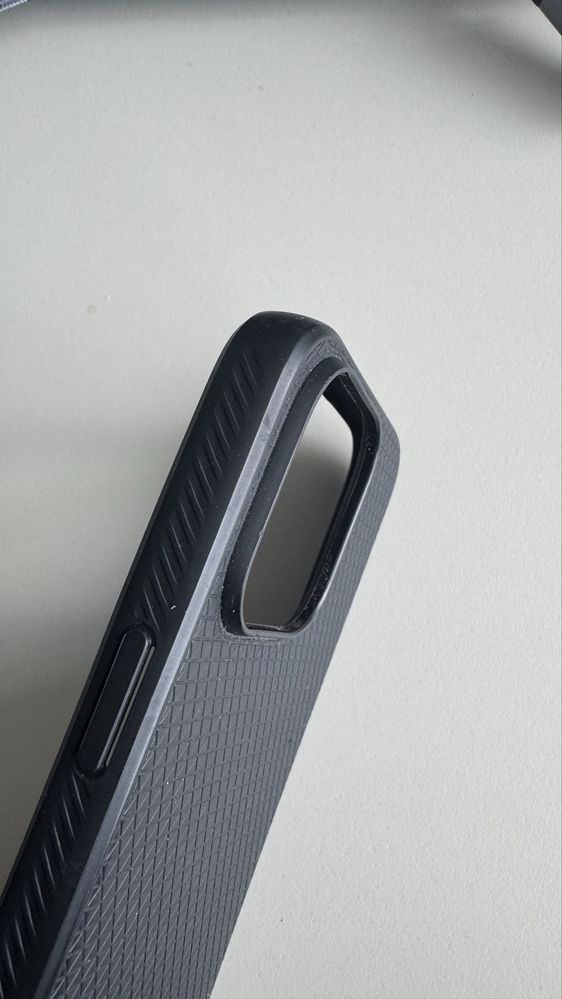 Case etui Spigen liquid iPhone 15 pro