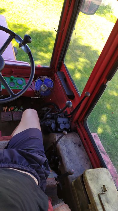 Трактор Т25 с культиватором и плугом