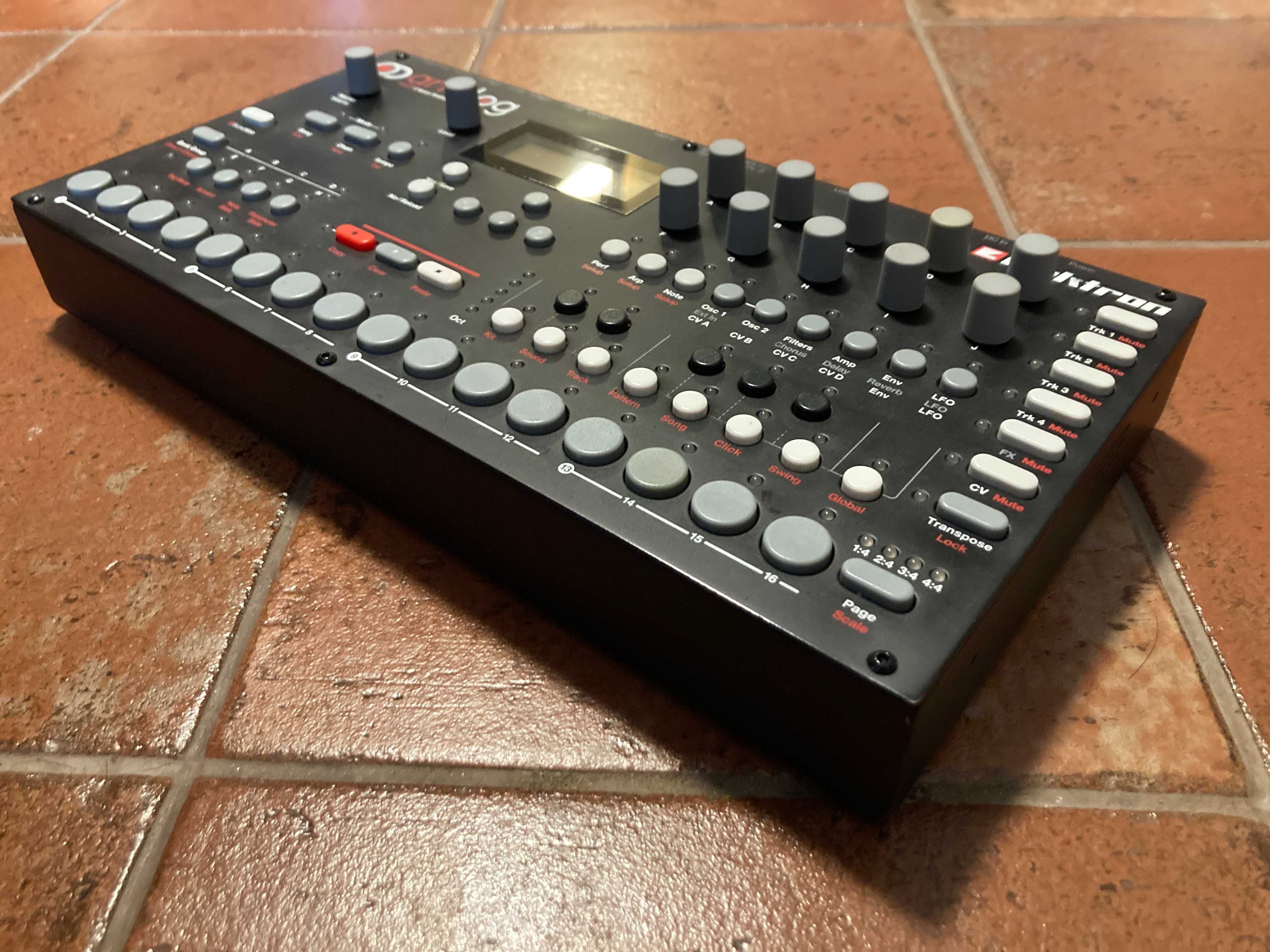 Elektron analog 4 mkI sintetizador analógico