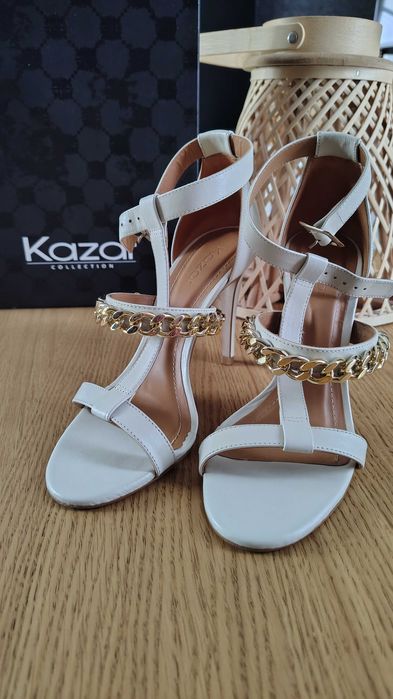 Atrakcyjne Szpilki Kazar