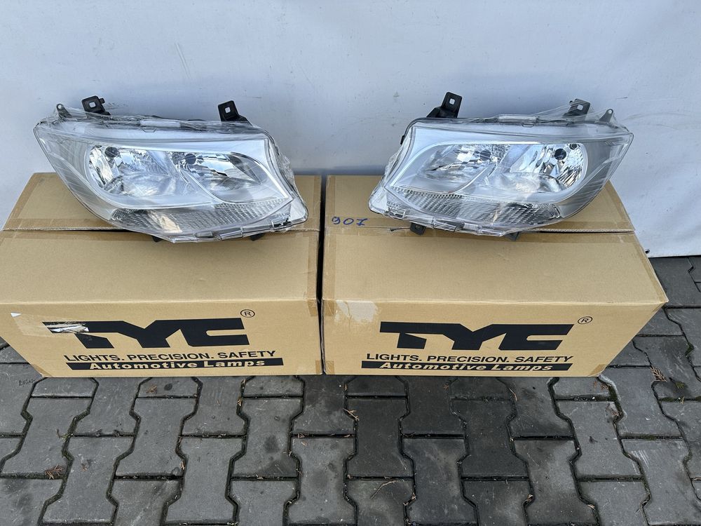 Фара передня Mercedes Sprinter 907 Фари Спринтер 910