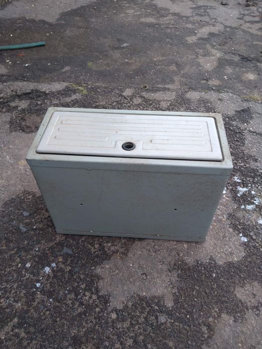 Ящик металевий продам