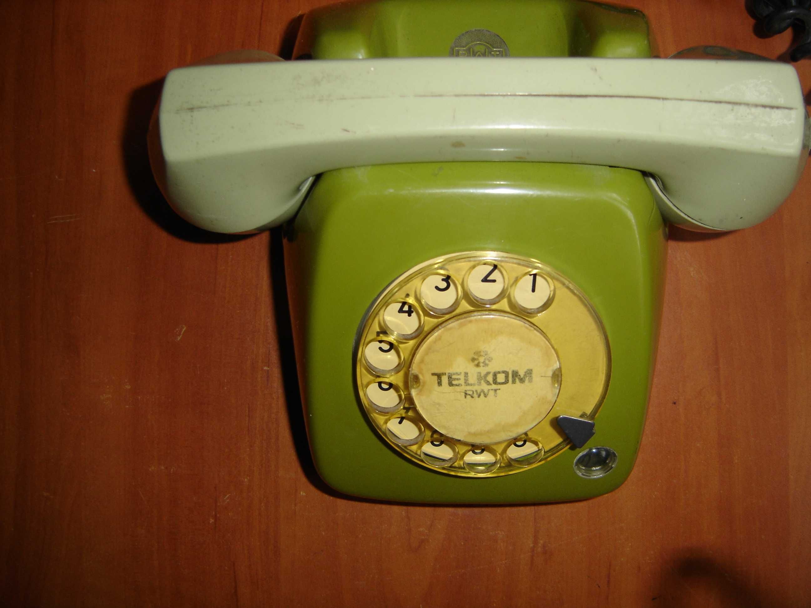 Sprzedam aparat telefoniczny stacjonarny 1976