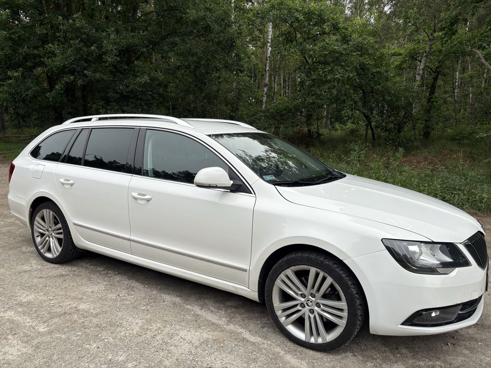 Skoda Superb 2013 DSG  kombi Elegance 149 tys przebieg