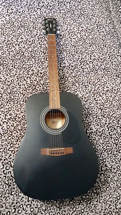 Электроакустическая Гитара Cort в Хорошем Состоянии + Чехол в Подарок!