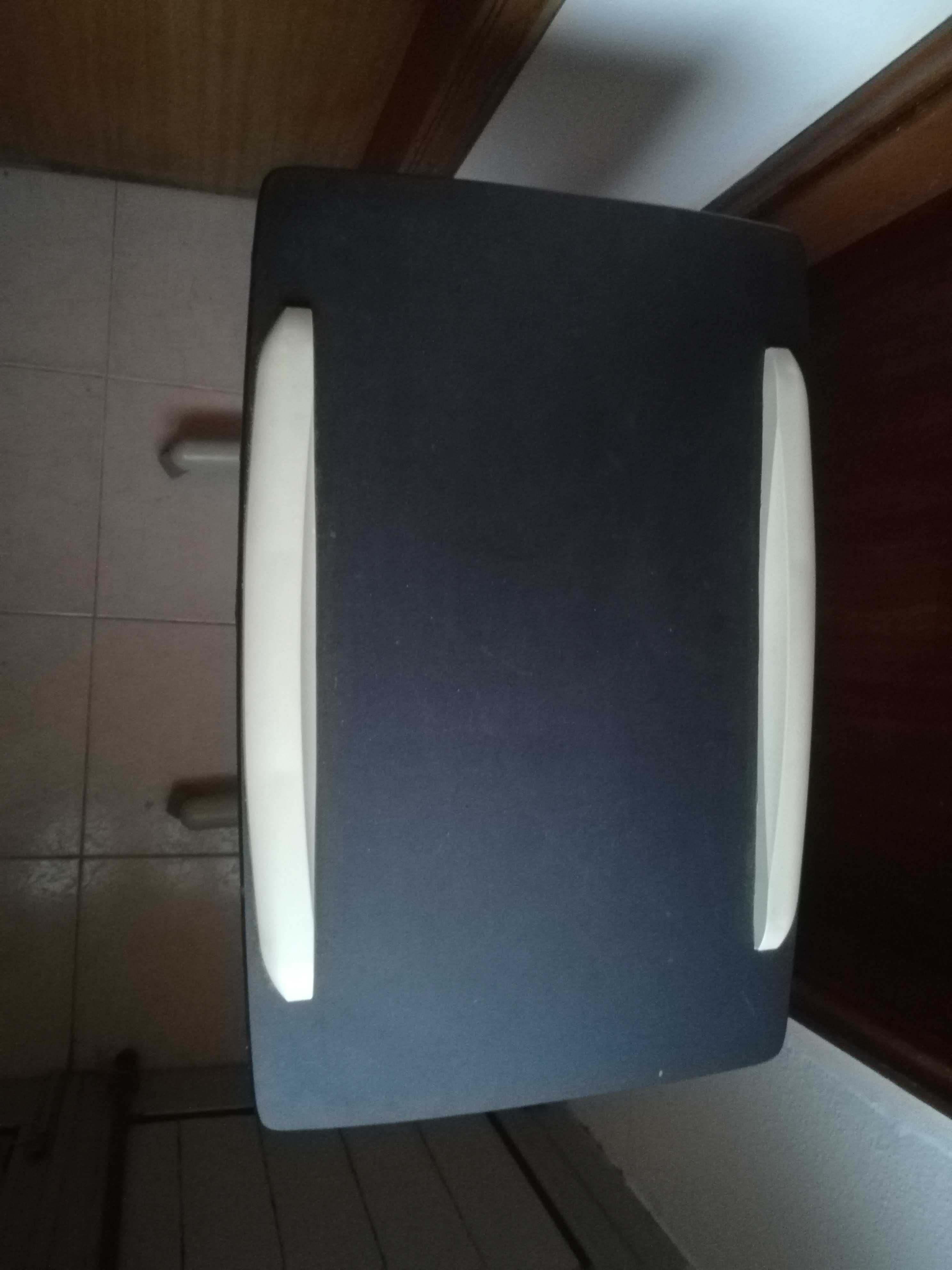 Mesa de Apoio Ajustável