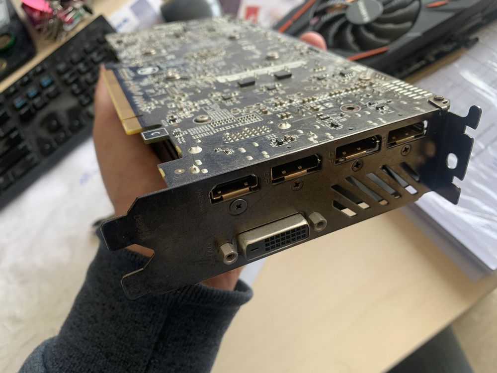 AMD Radeon RX470 4gb mining quad/ rx570 gaming 4gb