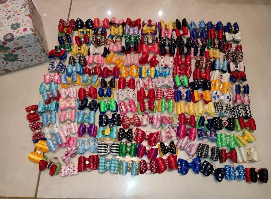 Zestaw 156 ręcznie robionych gumek dla psa (York) Angel Bows handmade