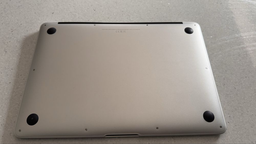 Apple MacBook Air 13”