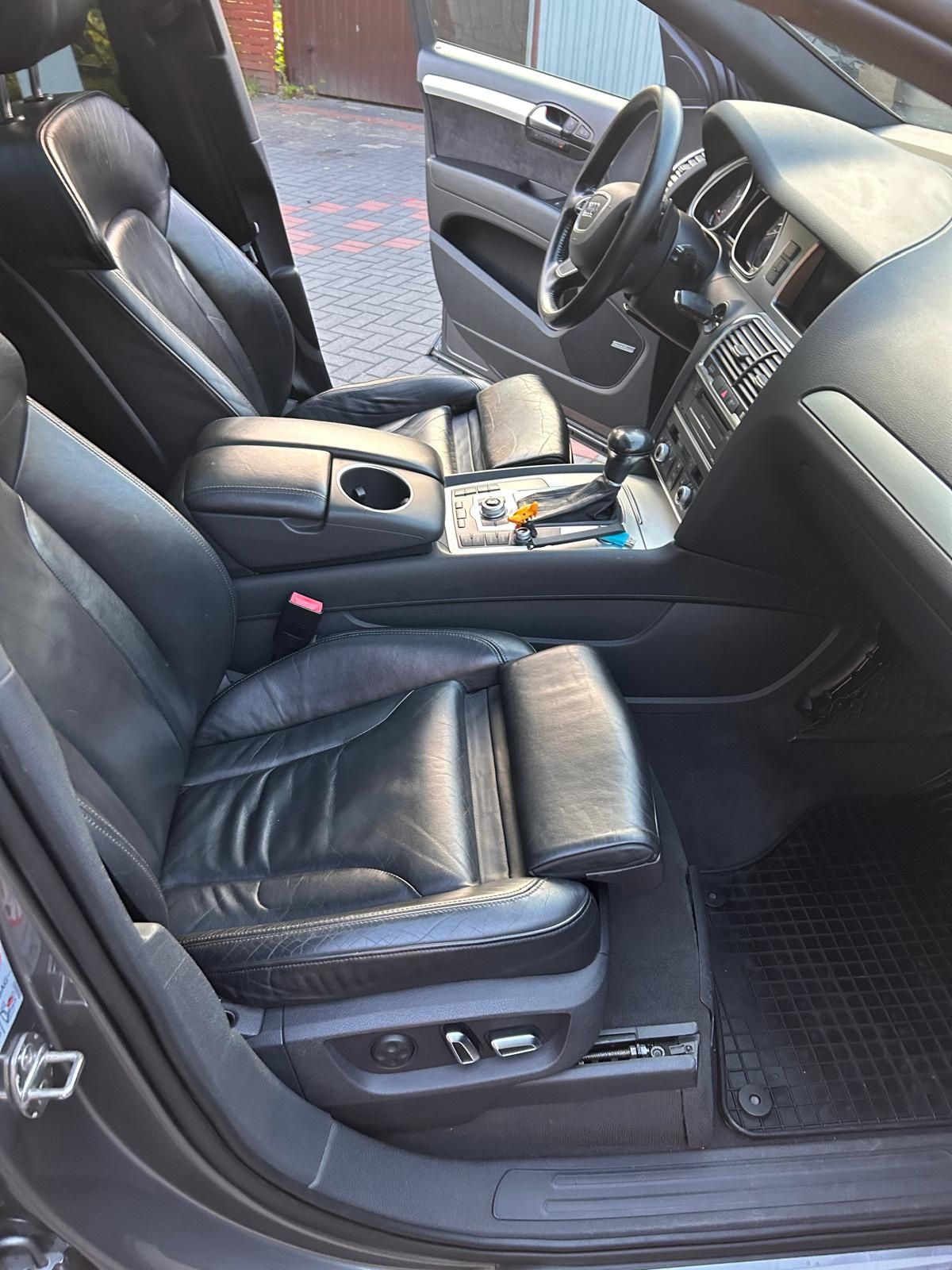 Audi Q7 4.2 TDI V8 2011 uszkodzony