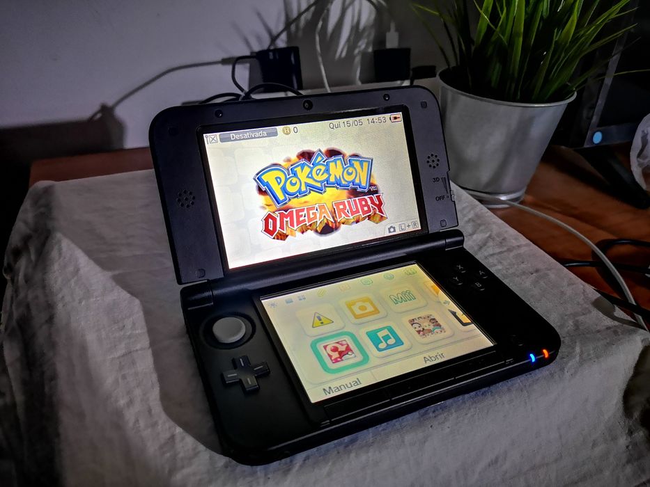 Nintendo 3DS XL com película + Jogo Pokémon