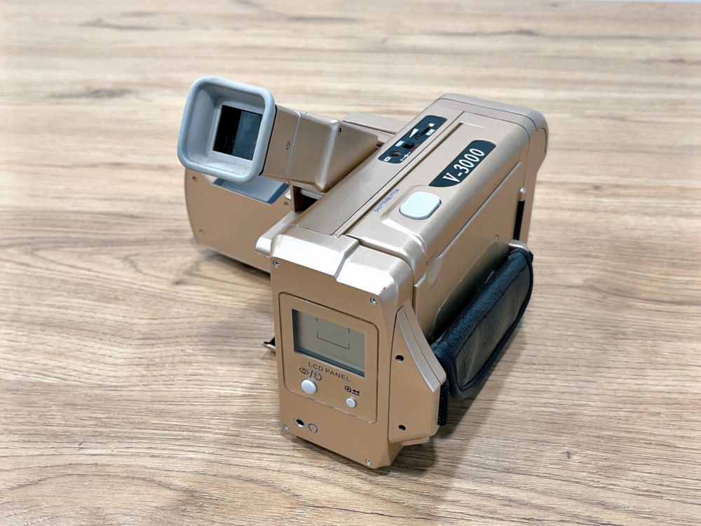 Olympia V-3000 - Câmara Fotográfica Analógica + Walkman